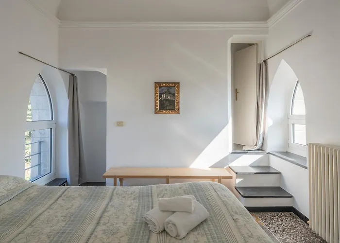 Torre Dell'amore, Genova, Seaview *